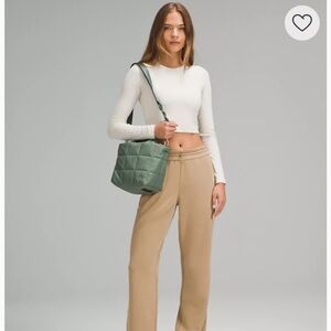 Lululemon bag

Quilted Grid Tote Bag Mini 5L